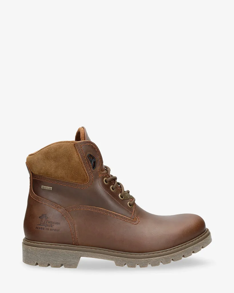 Amur Gtx C8 Botines de piel con forro interior de Gore-Tex®.
